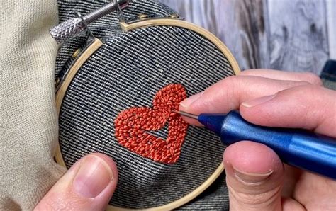 How To Do Punch Needle On Denim Tutorial Video Punch Needle Punch Needle Embroidery