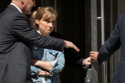 Smallville Star Allison Mack Pleads Guilty To Charges In Sex Cult Case 22 Words