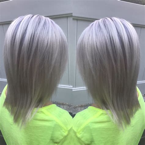shadow root on platinum hair rootsc