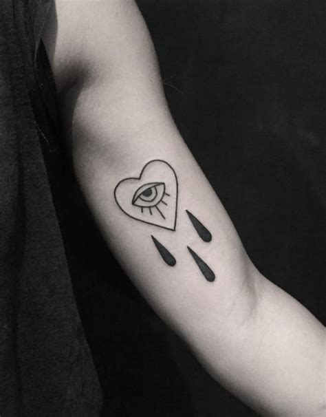 Crying Heart Tattoo Traditional Heart Tattoos Hand Heart Tattoo