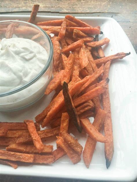 While the fries are baking make the honey chipotle dipping sauce. Spicy Sweet Potato Fries With Greek Yogurt Dip | Spicy sweet potato fries, Easy vegetable ...