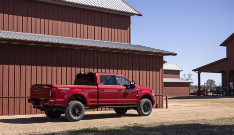 Ford Super Duty Drops Tremor Off Road Package From Xlt