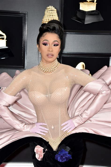 Dua lipa made good on her 2019 best new artist win sunday, as her with smokey hues of purple and pink, cardi b and megan took things up a notch by taking the. Grammy Awards 2019: Cardi B WERQs Vintage Mugler Couture ...