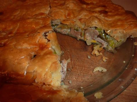 This recipe is easy, tasty, and cheap! Pork Pot Pie | Leftover pork recipes, Leftover pork loin recipes, Leftover pork roast recipes