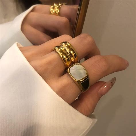 18k Gold Chunky Ring With White Shell Thick Ring Cigar Ring Etsy