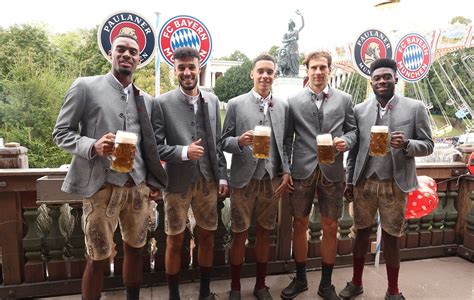 Krisen Wiesn Bayern Stars Feiern Ausgelassen Auf Dem Oktoberfest
