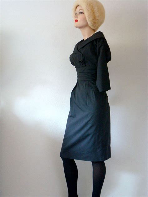 1950s Dress Wiggle Dress With Images Clothes Wiggle Dress 1950s