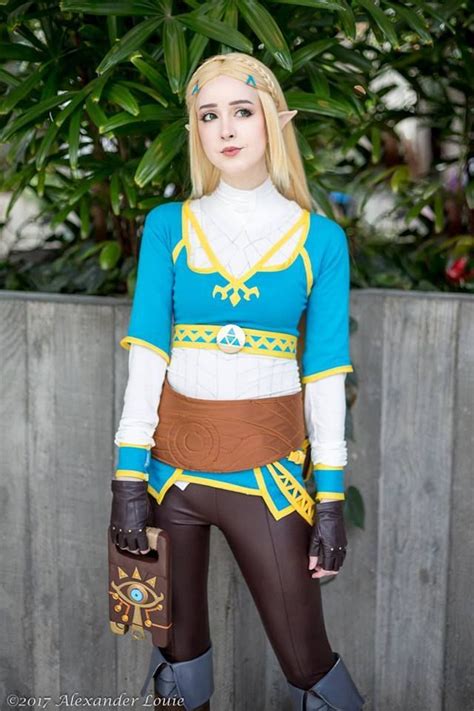 Princess Zelda Breath Of The Wild By Rachel Nycole Cosplay Outfits Zelda Cosplay Zelda Costume