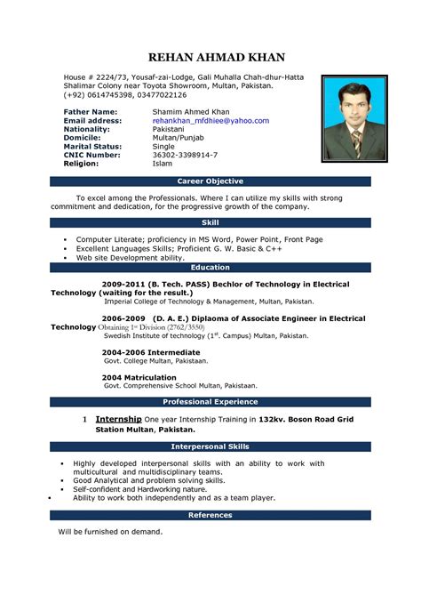 This modern free resume template has a great presentation of content. Free Download Cv Format In Ms Word Fieldstationco ...