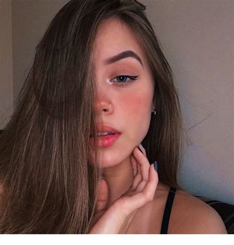 Makeup And Brown Hair Chicladies Uk Selfies Poses Cute Selfie Ideas Selfie Poses Instagram