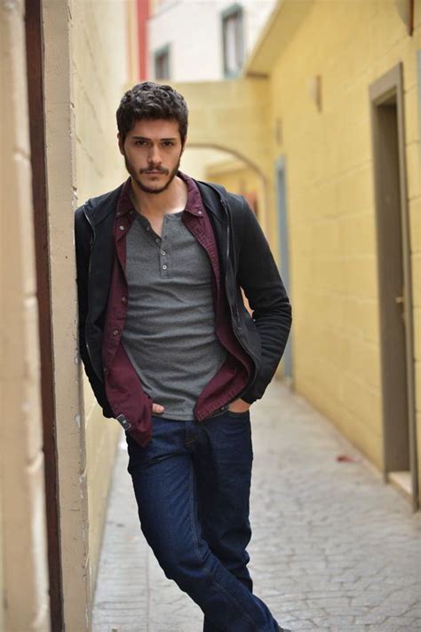 Omar is a police officer. Bodrum Masalı Alperen Duymaz (Ateş) Kimdir? | Ünlü kişiler ...