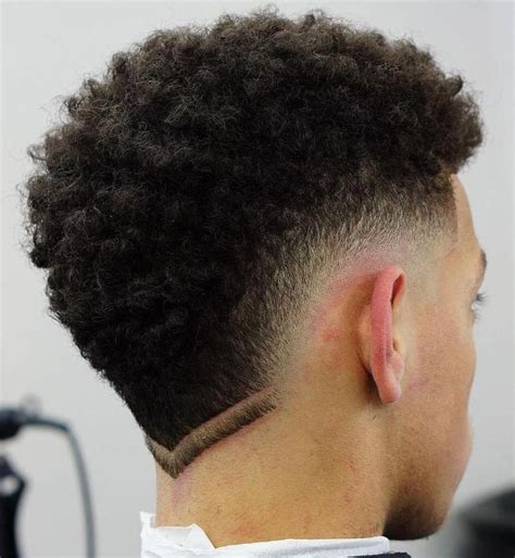 African American Mohawk Fade In 2020 Low Fade Haircut Mens Haircuts