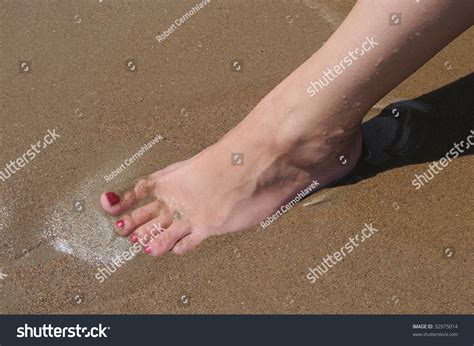 Woman Foot Lacquered Nails Stock Photo 32975014 Shutterstock