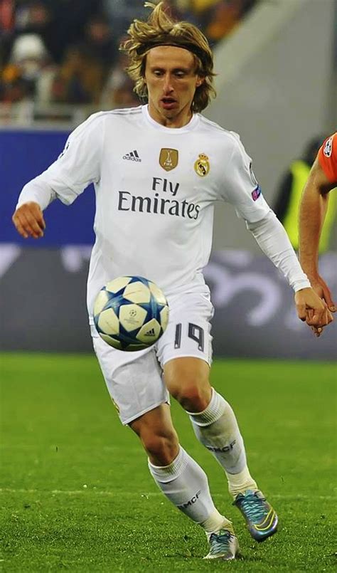 Real madrid midfielder luka modric has been named the thread best playmaker of the decade according to the list compiled by the international institute of football history and statistics (iifhs). Luka Modrić - Wikipedia