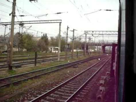 If you travel with an airplane (which has average speed of 560 miles) from bucuresti to baia mare, it takes 0.45 hours to arrive. A 1745 Bucuresti N- Satu Mare (Baia Mare) pleaca din Gara ...