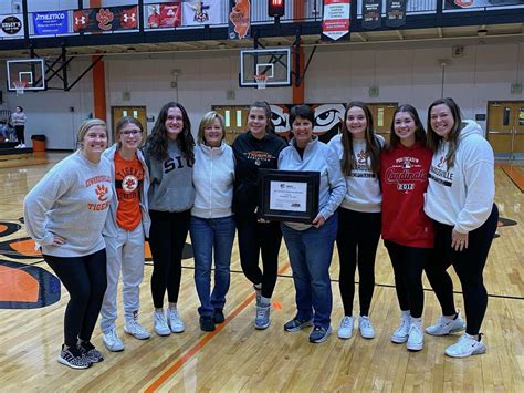 Edwardsville Coach Lori Blade Named Coach Of The Year For 2021 22