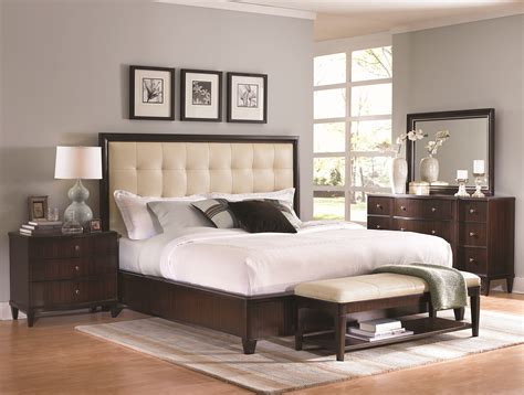 Solid wood bedroom sets made in usa. One of our best selling bedroom sets made of solid wood ...