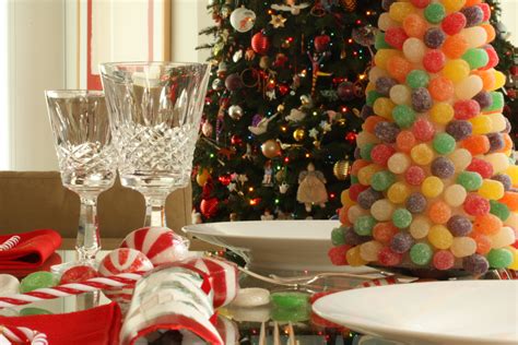 It is the most important element of the holiday table decor and surely you would love to decorate the table beautifully for this very. Unusual Christmas Decorations Wallpapers High Quality ...