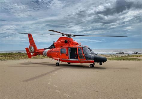 Coast Guard Mh 65 Dolphin Crew Rescue 3 Boaters Near Hopedale La In