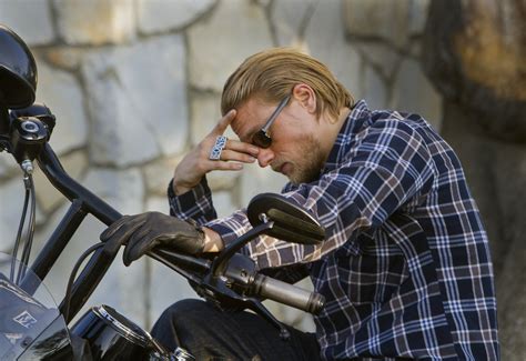Fxs Sons Of Anarchy Rides Into Final Season With Deadly Intent La