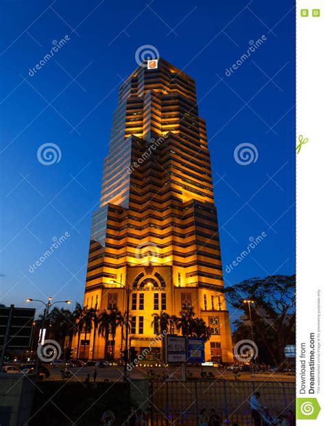 Lot 1663 jalan kuala krai batu 2 bunut payong kota bharu kelantan, kuala lumpur, malaysia. Tower Of Public Bank In Kuala Lumpur At Night Editorial ...