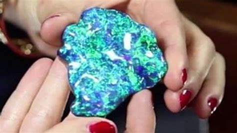18 Most Rare & Expensive Gemstones - YouTube