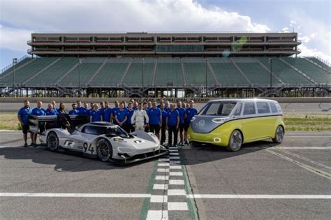 Vws Insane Id R Electric Car Is Headed To The Nürbugring This Summer