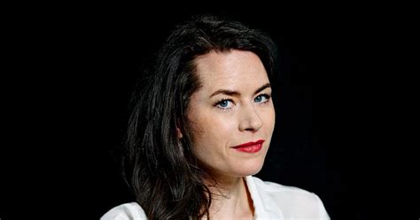 En el amor todos nos estamos convirtiendo un poco en leonardo di caprio 21.05.2021. Liv Strömquist: Rezension zu „Ich fühl's nicht" über Liebe ...