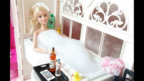barbie bubble bath time in barbie glam bathroom barbie doll and kelly bath time youtube