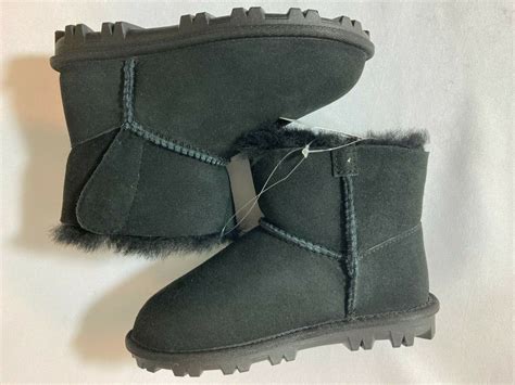 New Kirkland Signature Little Kids Shearling Boots Boys Girls Sheepskin