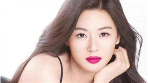 Top 10 Most Beautiful Korean Actresses In 2021