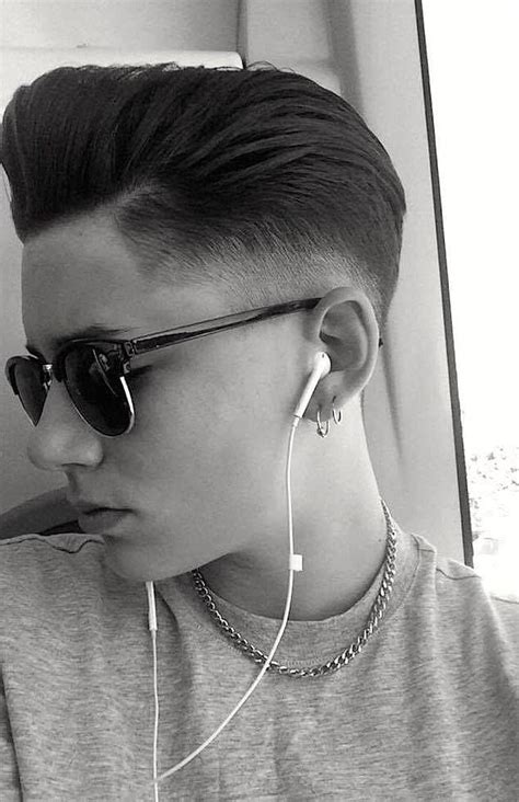 The mullet makes a very distinguished comeback in this very look. #tomboyhairstyles | Tomboy hairstyles, Androgynous hair