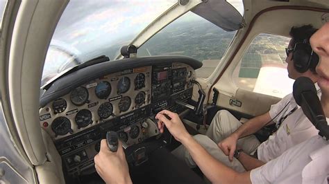 Piper Arrow Pa 28r 200 Commercial Training Youtube