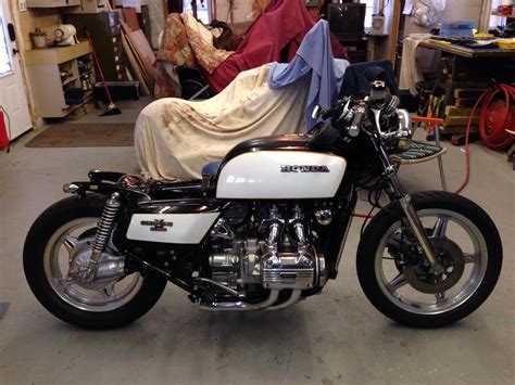 Subscribe to receive free email updates Goldwing cafe racer transformation in progress. | Autos y ...