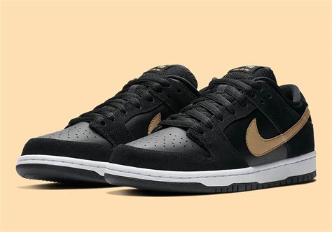 Maybe you would like to learn more about one of these? Nike SB Takashi Dunk Release Info + Photos | SneakerNews.com