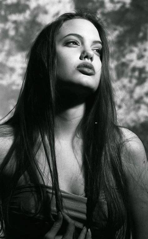 Angelina Jolie At Her First Photoshoot In 1990 Oldschoolcool