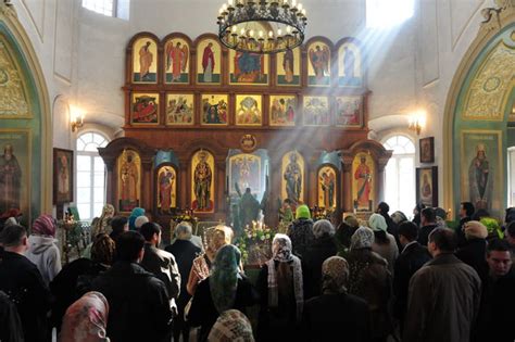 Pew Research Center Reports Russian Attitudes Toward Religion