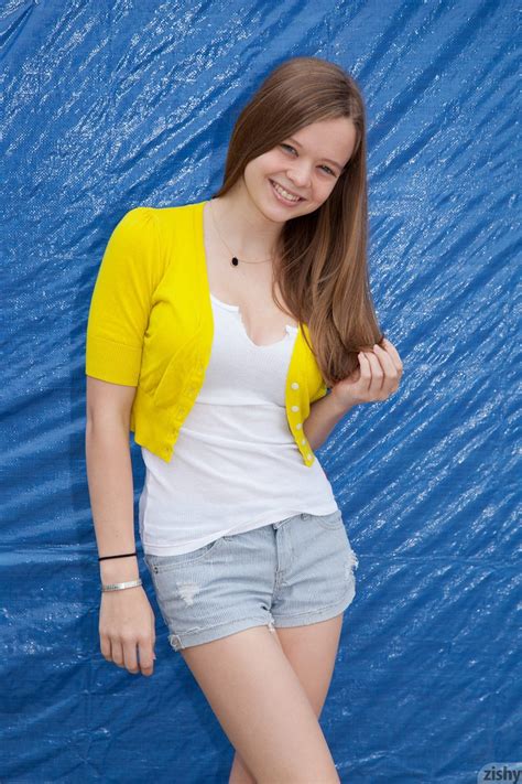 Charming Canadian Teen Willow Leland Hows Off Her Bare Legs In Short Shorts