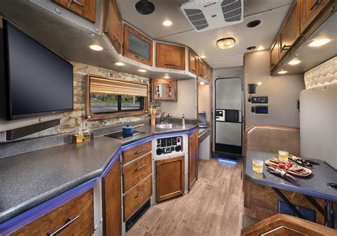 These Custom Sleeper Cabs Are Like Luxurious Tiny Homes For Long Haul