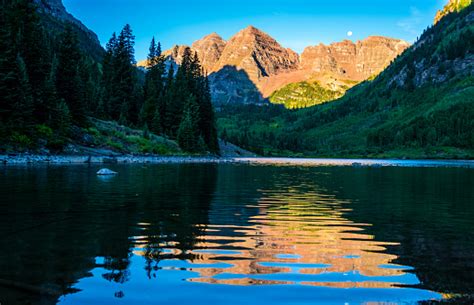 Perfect Ripples On The Water Sunrise At Maroon Bells At Maroon Lake In