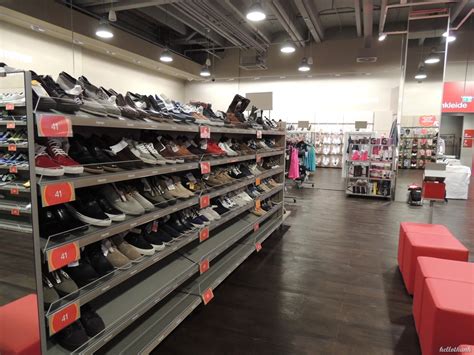 Tk maxx is a subsidiary of the american apparel and home goods company tjx companies based in framingham, massachusetts. TK Maxx Wien - HelloThanh.com