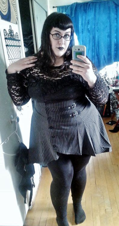Pin On Fat Goth And Alt Inspiration
