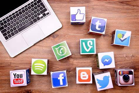 Why Should Enterprises Use Social Media Management