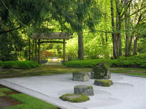 Kolbjørn Stjern: Zen Garden - Japanese Rock Garden