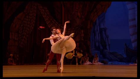 Bolshoi Ballet In Cinema Le Corsaire Pas De Deux Du Corsaire