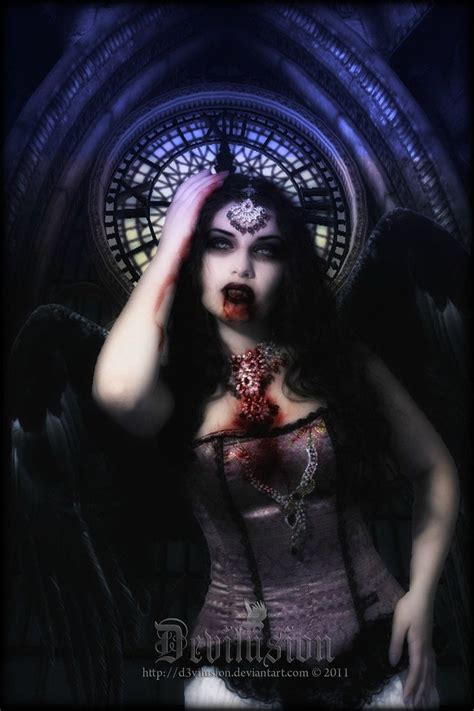 This artwork for halloween !!! Vampire... http://www.pinterest.com/meldarfranny/boards/ | Vampiros, Vampiro, Goticas