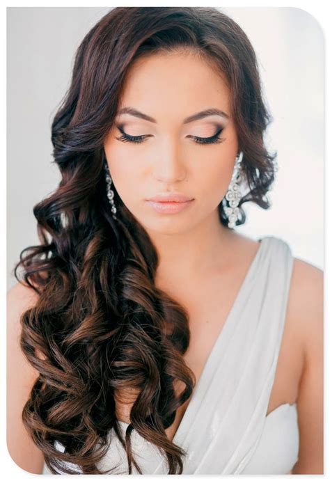 Love This Chic Sophisticated Look Curly Bridal Hair Simple Bridal