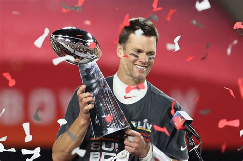 Jun 03, 2021 · the latest example comes from bruce arians explaining on the rich eisen show on wednesday that the club kept tb12 apprised of their plans to draft a qb and asked brady to scout potential receiver. Tom Brady can spark a Buccaneers Super Bowl dynasty