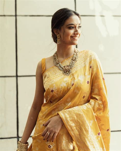 Keerthi Suresh Golden Fabulous Saree Photoshoot