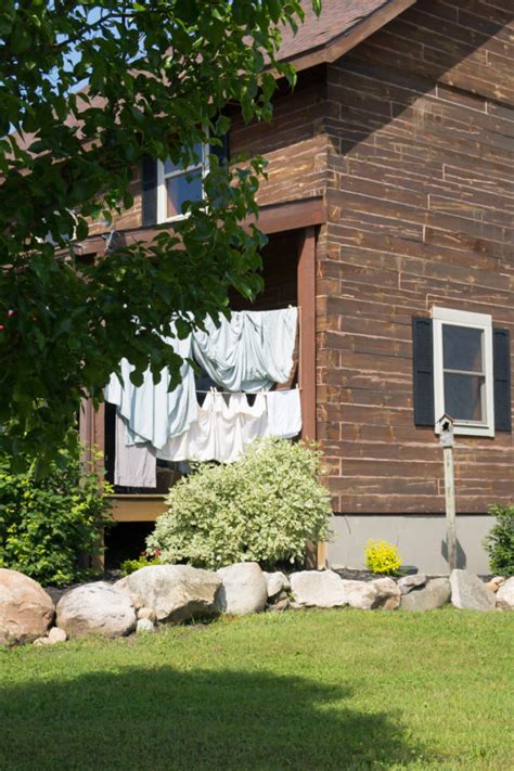 When building your clothesline, you want to make sure that it is the proper height. Old Fashioned Porch Clothes Line | Clothes line, Natural ...